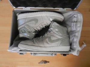由北舘洋一郎先生所協助提案的 2001 年 AIR JORDAN 1 日本限定